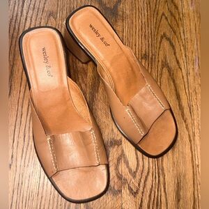 Women's Tan Leather Mules